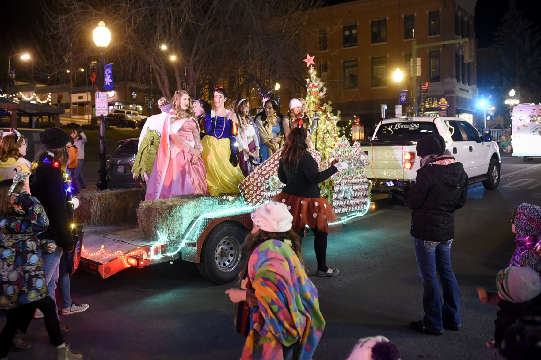 Disney princesses sing carols